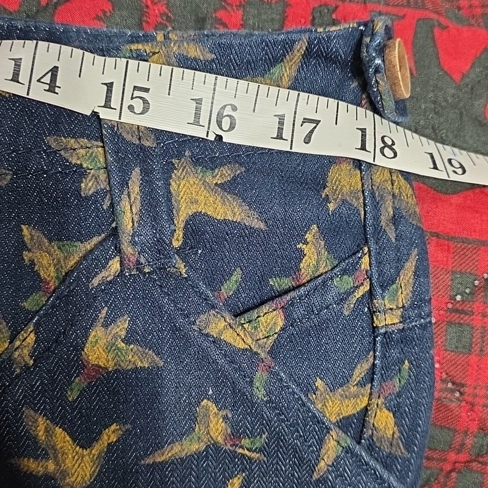 Humor Mens Duck Print Denim Shorts Sweden Cargo Pockets Hunting Sz L EUC